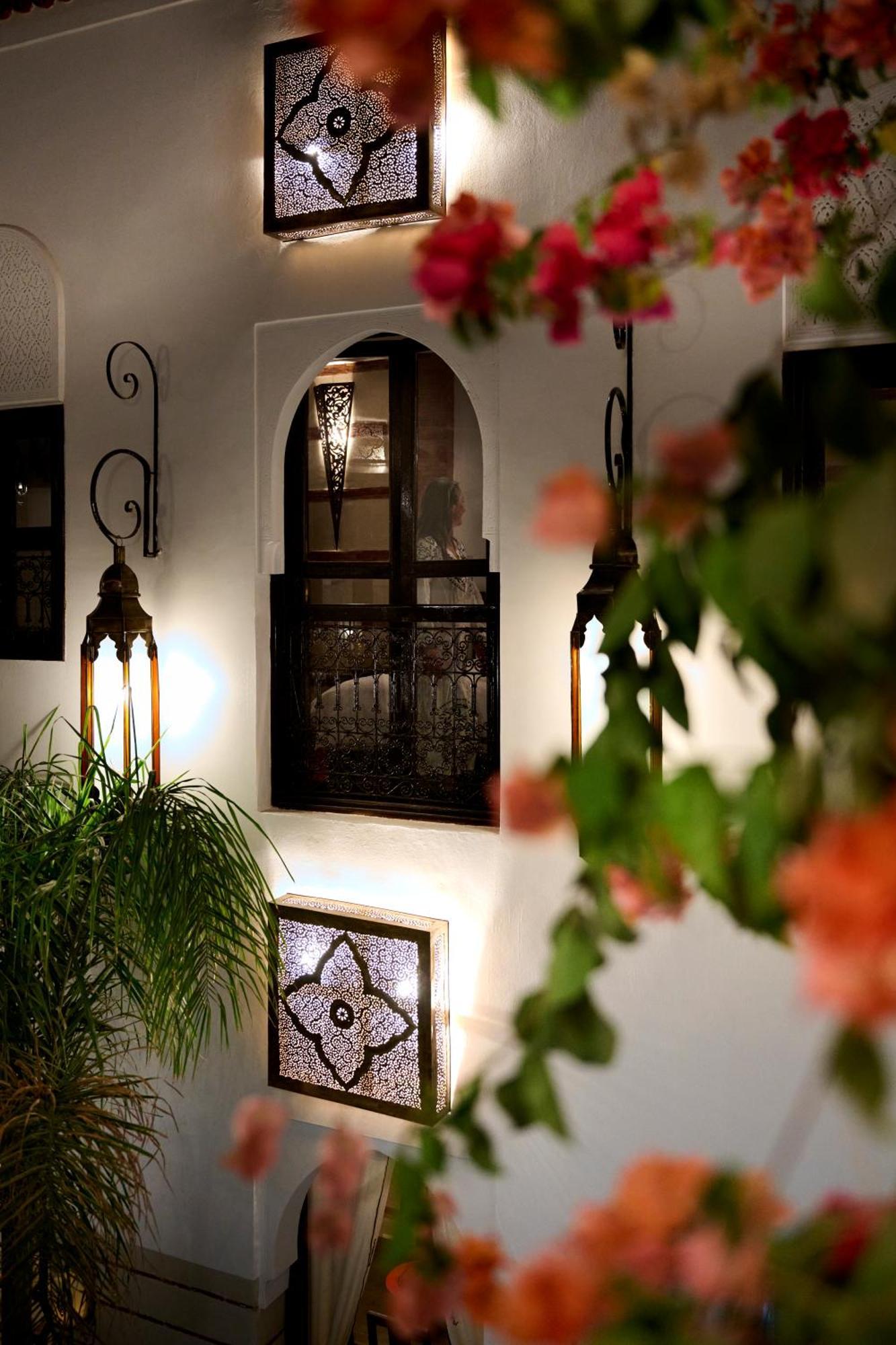 Riad Dar Amanza En Exclusivite Avec 4 Chambres Au Coeur De La Medina Marraquexe Exterior foto